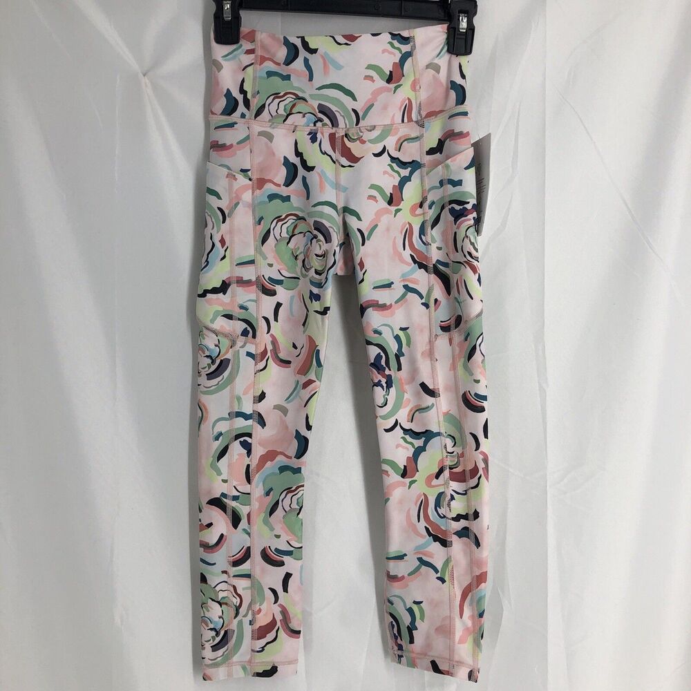 NWT Athleta XS Elegant Floral Orchid Ultimate Stash II Capri Legging Wicking